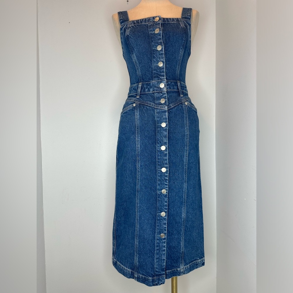 Rails Malibu Dress
Mazarine Denim Button-Down Midi Dress - Picture 4 of 13